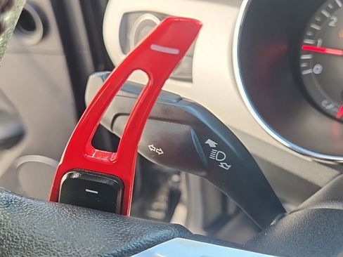 Used 2017 Ford Mustang Premium image 20