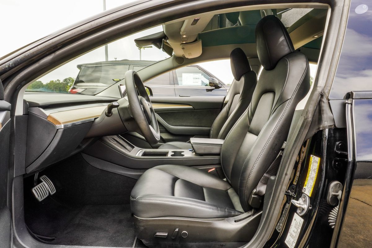 Used 2023 Tesla Model 3 Performance AWD/4WD image 31