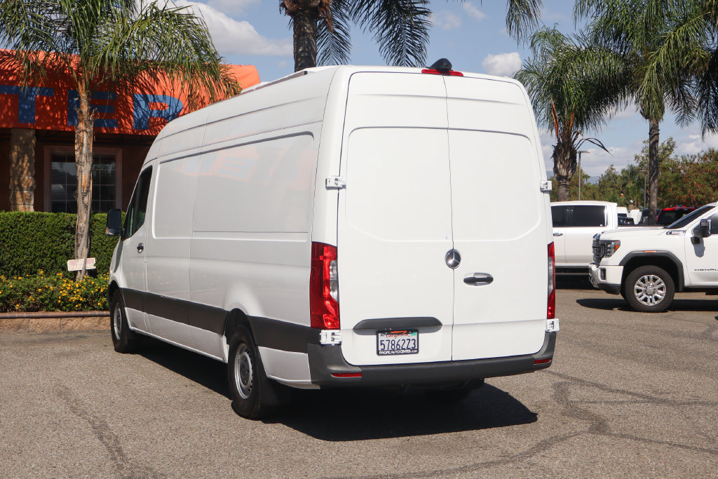 Used 2022 Mercedes-Benz Sprinter 2500 image 6