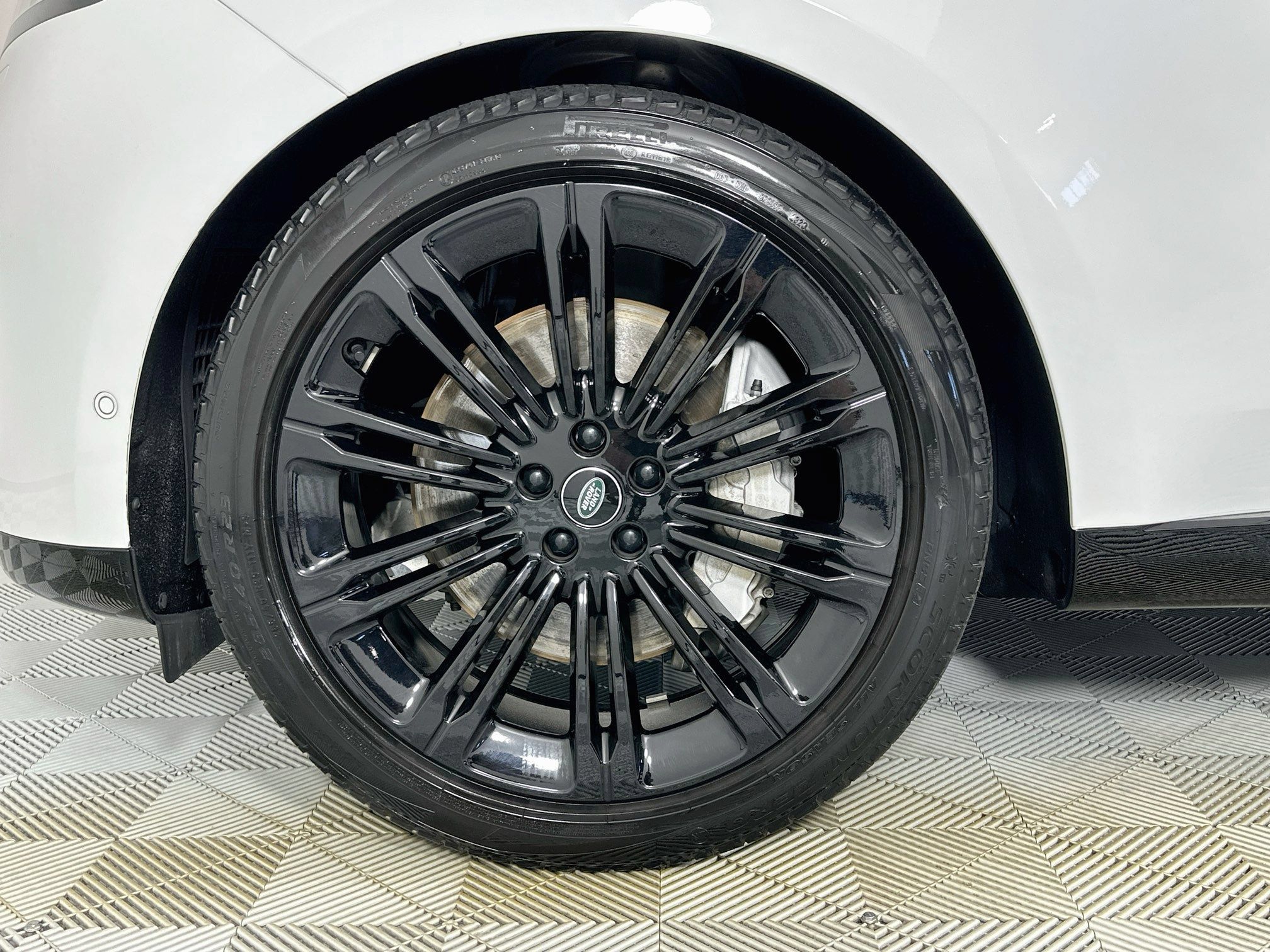 Used 2023 Land Rover Range Rover SE AWD/4WD image 9