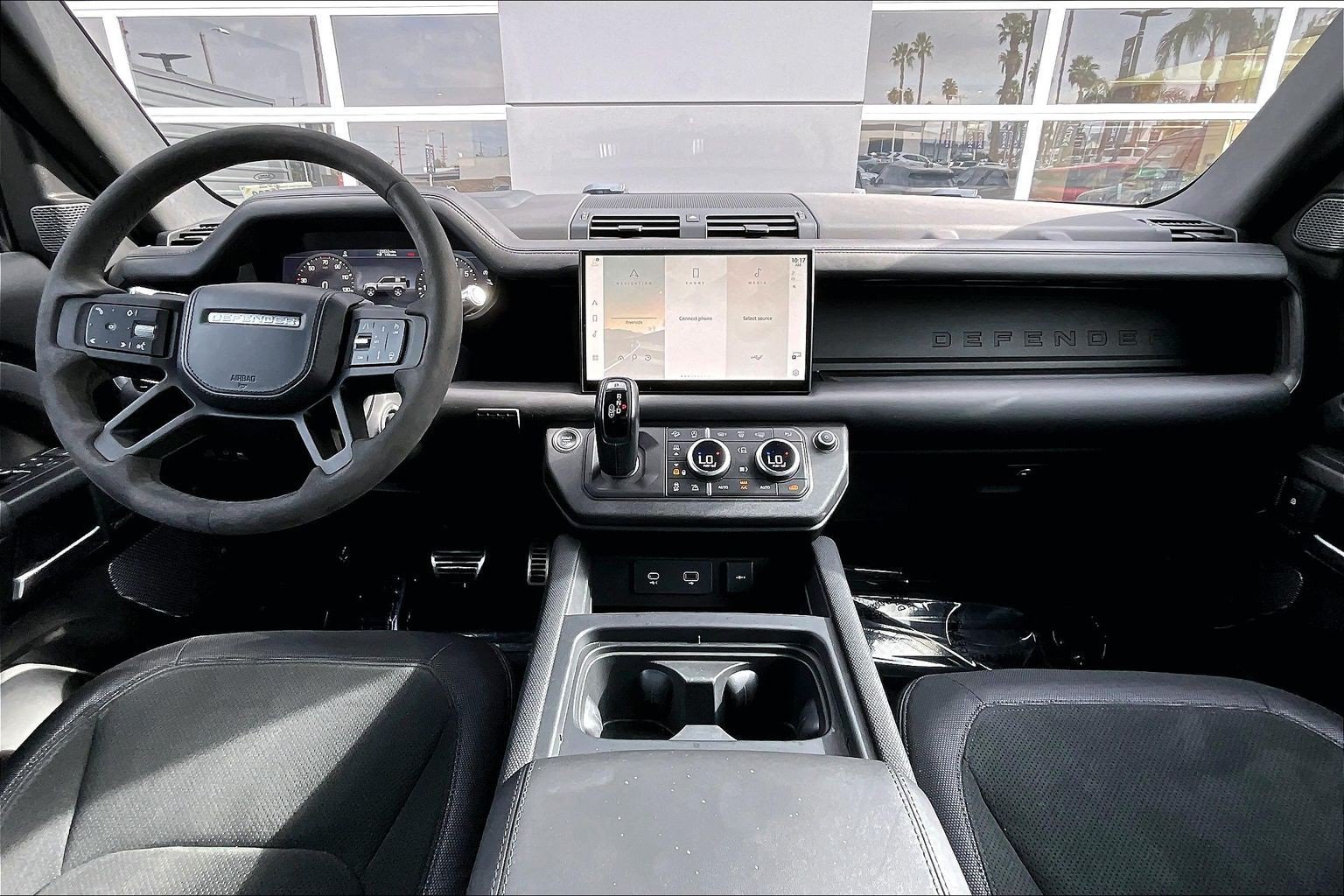 Used 2022 Land Rover Defender 90 V8 AWD/4WD image 15