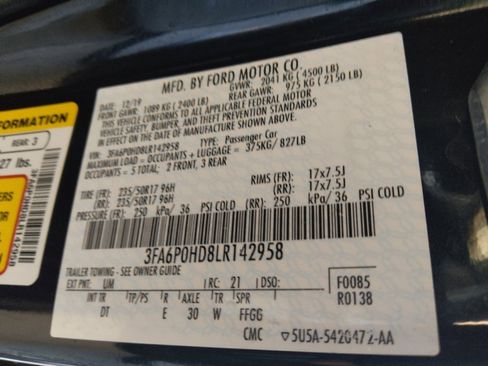 Used 2020 Ford Fusion SE FWD image 33