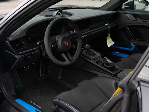 Used 2026 Porsche 911 GT3 RWD image 17