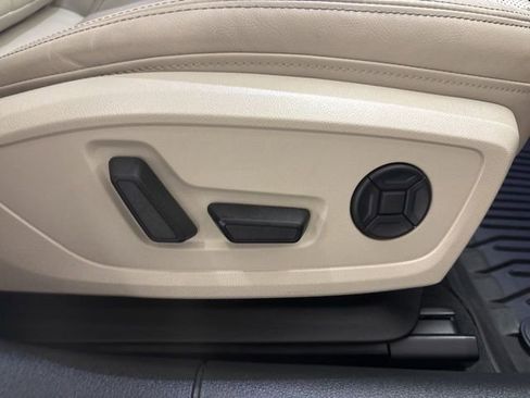 Used 2024 Audi A6 Premium Plus image 15