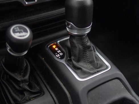 Used 2021 Jeep Wrangler Unlimited Sport image 28