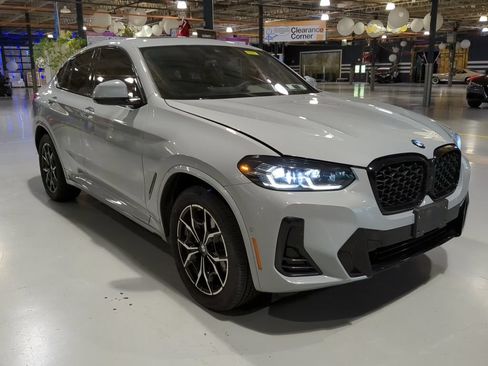 Used 2024 BMW X4 xDrive30i w/ Premium Package AWD/4WD image 5