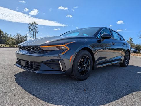 New 2026 Kia K5 LXS image 9