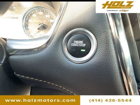 Certified 2023 Chevrolet Traverse LT image 16