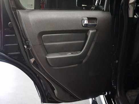 Used 2009 HUMMER H3 Alpha image 29