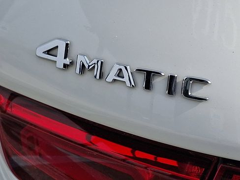 Used 2023 Mercedes-Benz GLB 250 4MATIC image 33