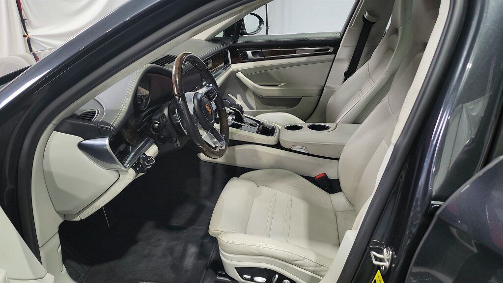 Used 2017 Porsche Panamera Turbo AWD/4WD image 23