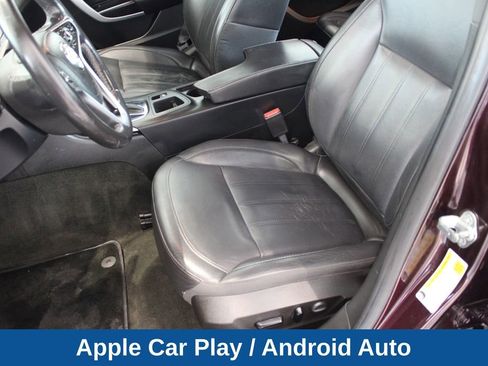 Used 2017 Buick Regal AWD image 11