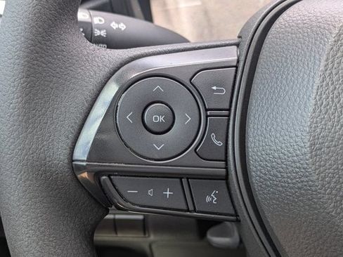 Used 2025 Toyota Corolla LE FWD image 22