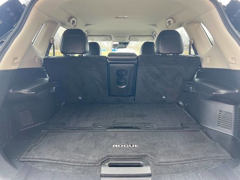 Used 2017 Nissan Rogue SL image 24