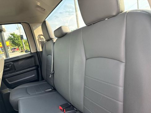 Used 2018 RAM 1500 Tradesman w/ Chrome Appearance Group AWD/4WD image 14