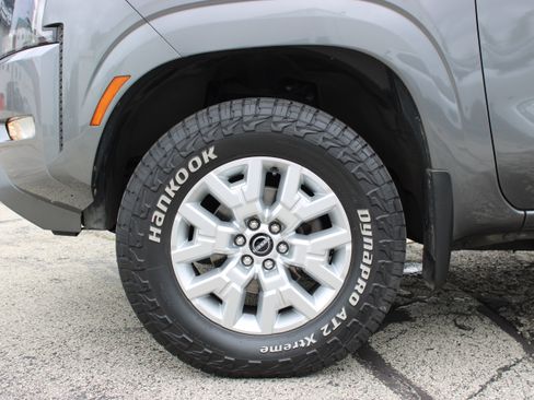 Certified 2022 Nissan Frontier SV AWD/4WD image 22