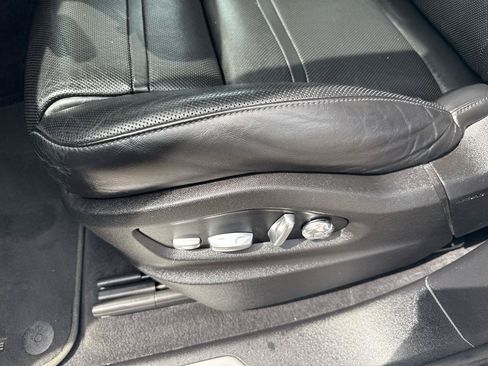 Used 2019 Porsche Cayenne AWD/4WD image 11