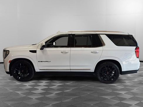 Used 2022 GMC Yukon Denali w/ Denali Ultimate Package AWD/4WD image 2