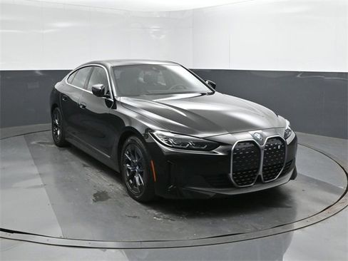 Used 2023 BMW i4 eDrive40 w/ Premium Package image 22