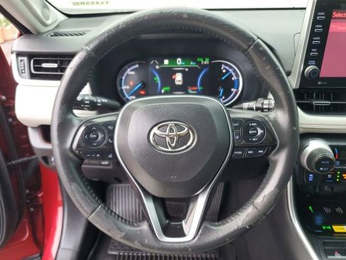 Used 2022 Toyota RAV4 Limited image 20
