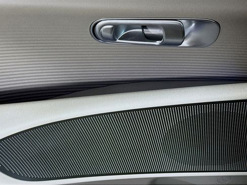 Used 2023 Hyundai Ioniq 6 SEL image 15