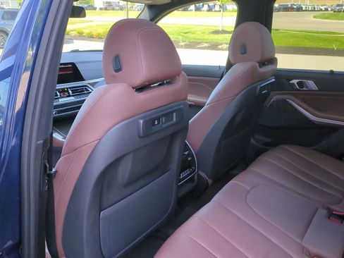 Used 2022 BMW X5 xDrive40i w/ Premium Package AWD/4WD image 17