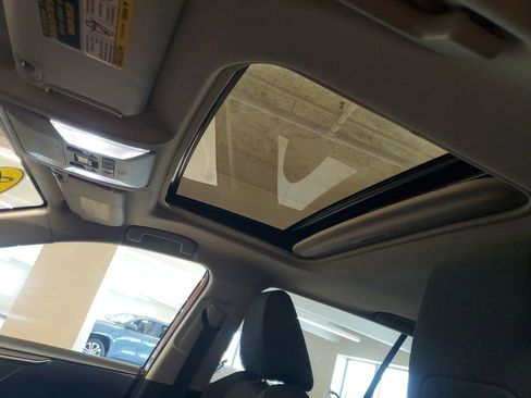 Certified 2022 Toyota RAV4 XLE w/ Convenience Package image 18