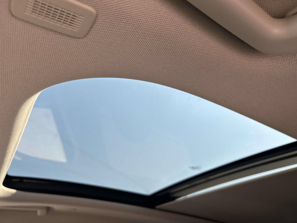Used 2019 Lincoln Nautilus Reserve FWD image 18