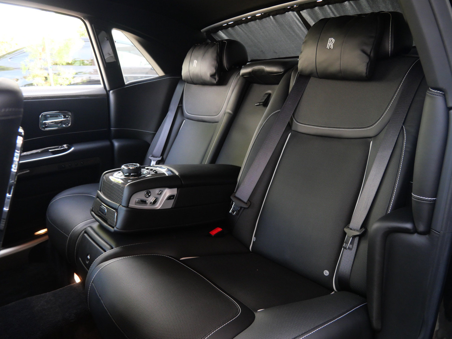 Used 2019 Rolls-Royce Ghost RWD image 8