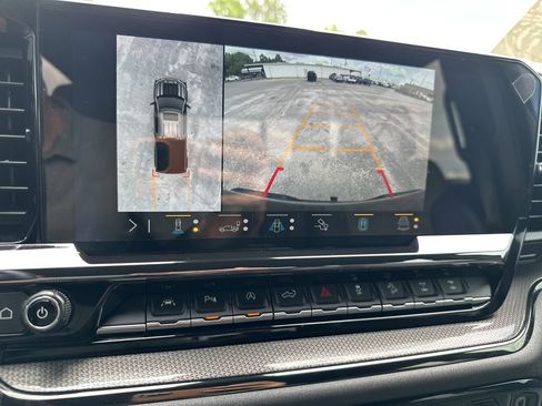 Used 2023 Chevrolet Silverado 1500 ZR2 w/ Technology Package AWD/4WD image 20