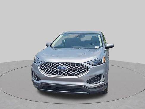 Used 2024 Ford Edge SEL w/ Convenience Package AWD/4WD image 3