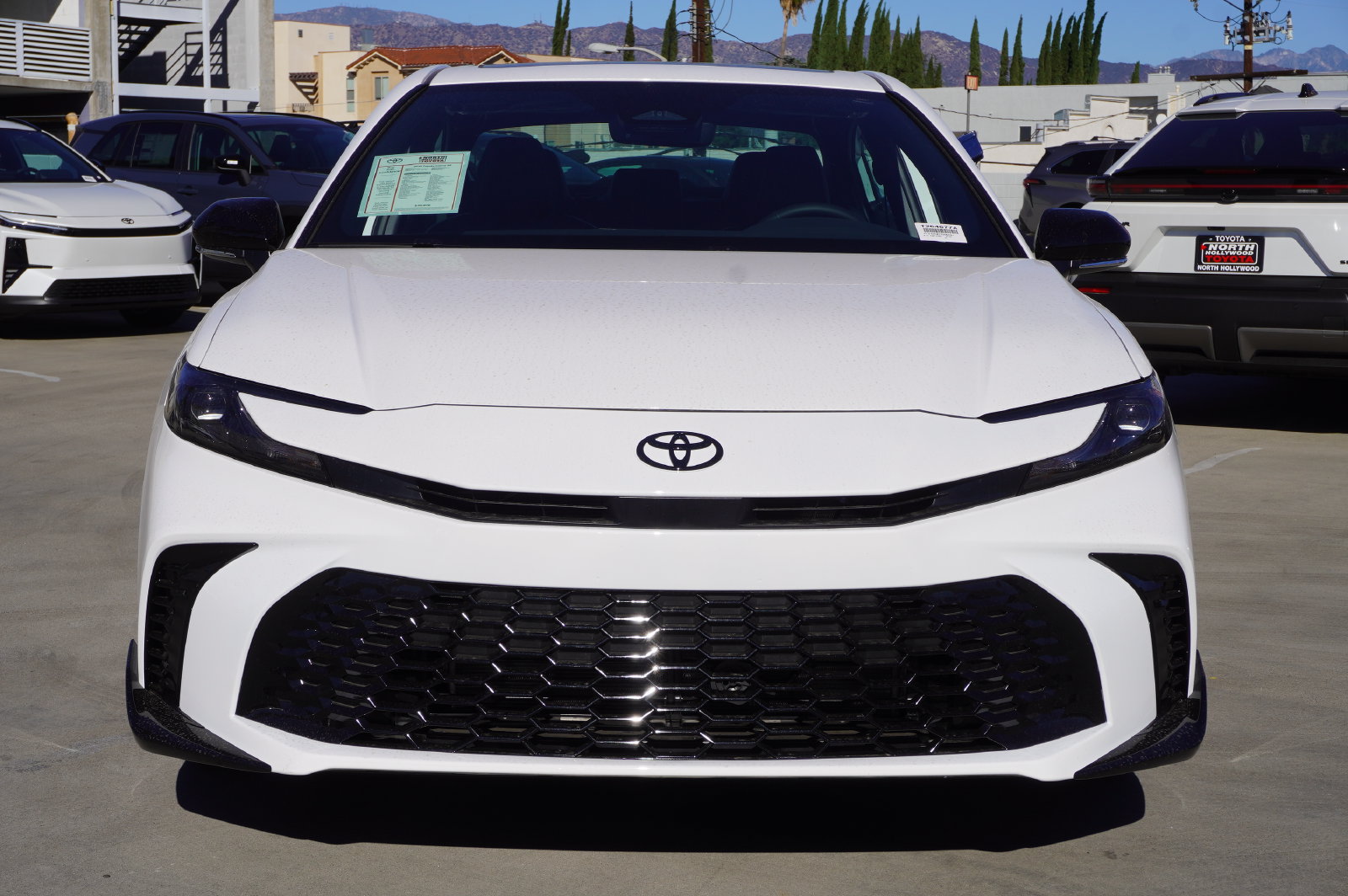 Used 2026 Toyota Camry Hybrid w/ Convenience Package FWD image 3