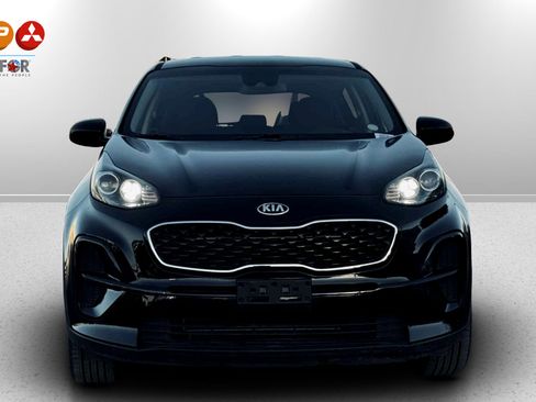 Used 2021 Kia Sportage LX image 3
