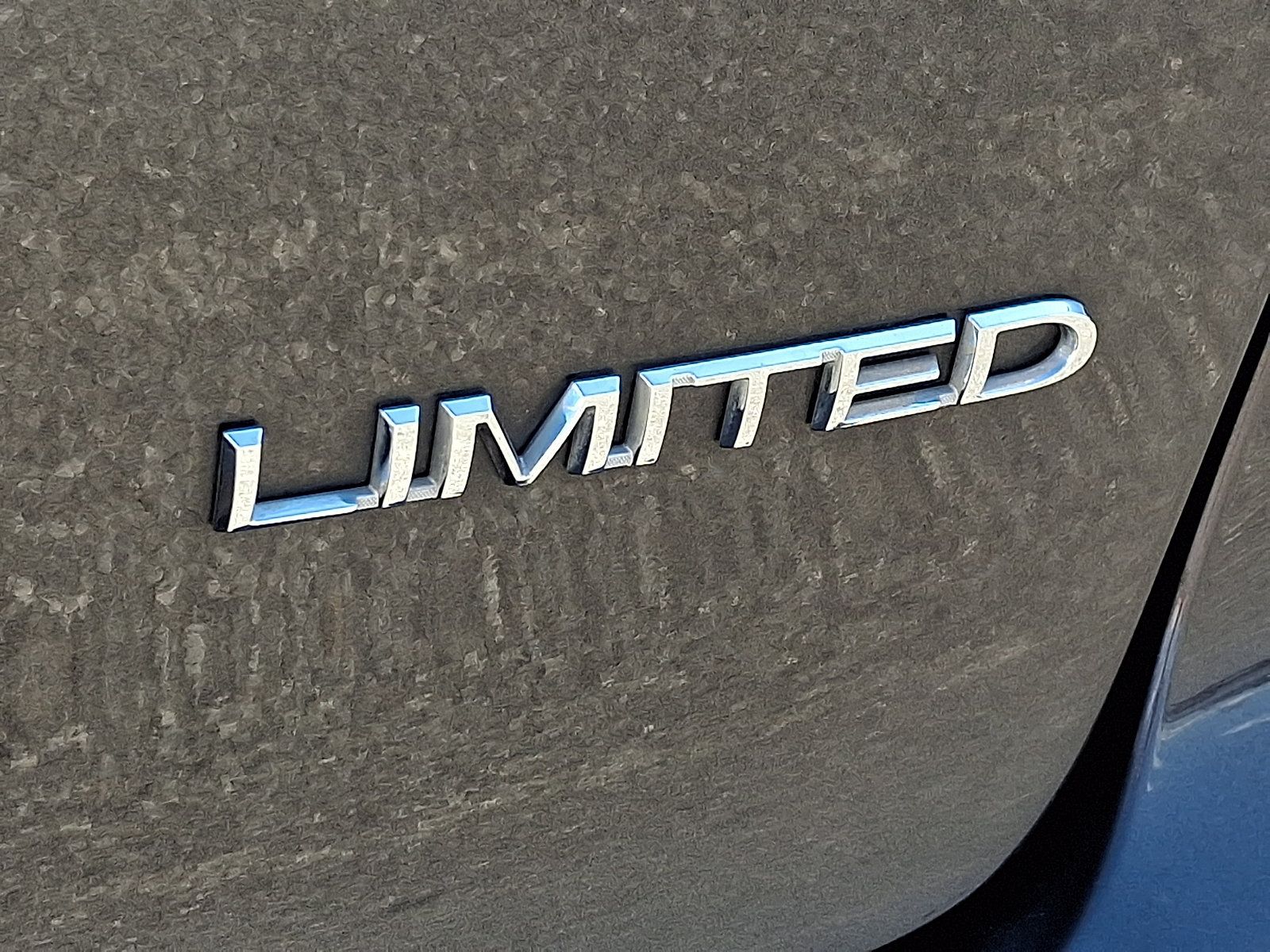 Used 2018 Chrysler Pacifica Limited FWD image 35