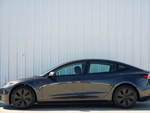 Used 2024 Tesla Model 3 Long Range image 9