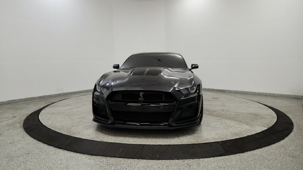 Used 2020 Ford Mustang Shelby GT500 w/ Technology Package RWD image 8