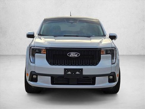 Used 2026 Ford Maverick Lobo AWD/4WD image 3