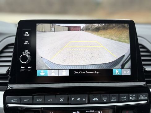 Used 2025 Honda Odyssey Sport-L image 31