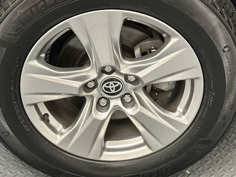 Used 2023 Toyota RAV4 XLE w/ Convenience Package AWD/4WD image 21