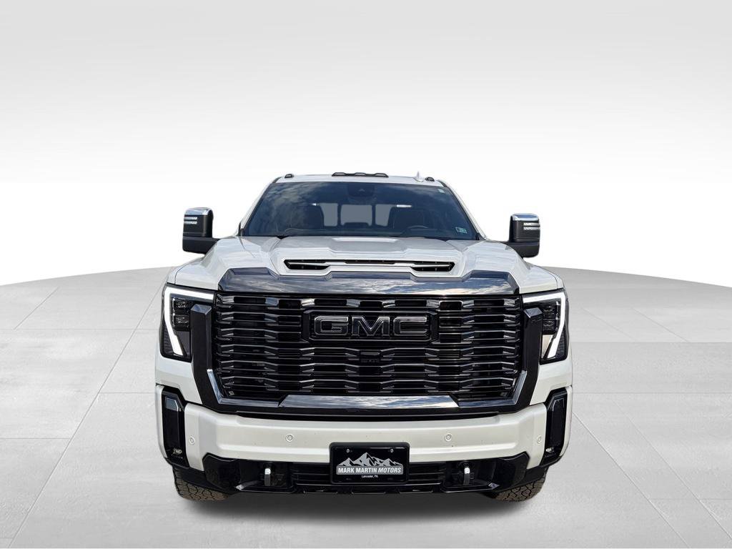 Used 2024 GMC Sierra 3500 Denali Ultimate AWD/4WD image 29