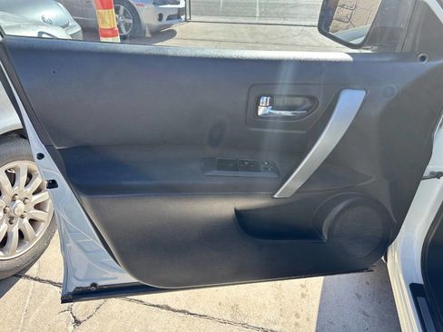 Used 2015 Nissan Rogue S w/ Convenience Package image 12