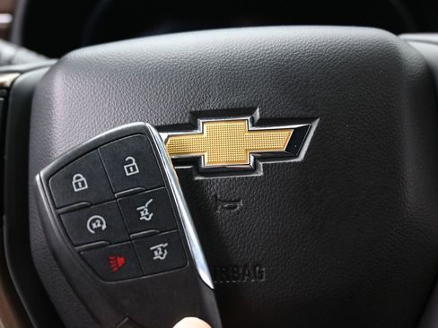 Used 2022 Chevrolet Tahoe High Country w/ Premium Package 2 AWD/4WD image 38