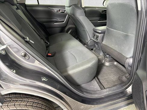 Used 2024 Toyota RAV4 LE AWD/4WD image 15