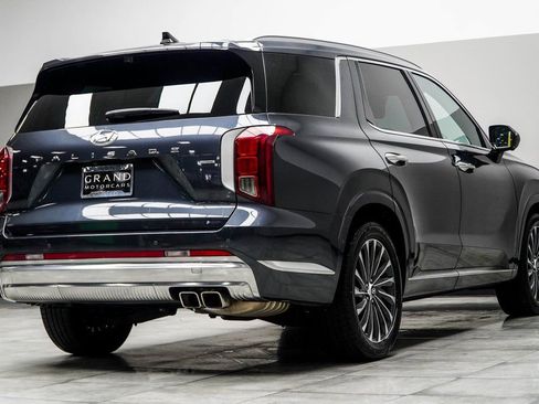 Used 2024 Hyundai Palisade Calligraphy image 10