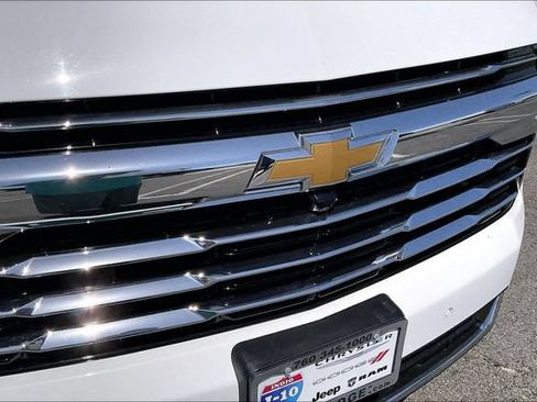 Used 2025 Chevrolet Tahoe LT AWD/4WD image 30