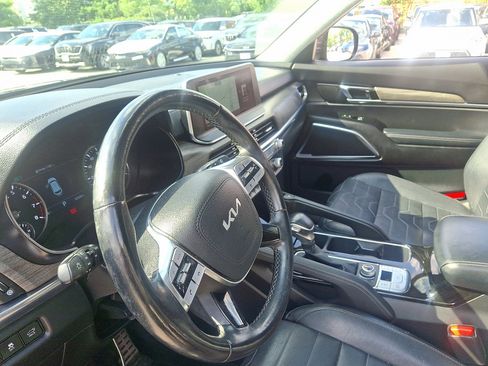 Used 2022 Kia Telluride SX w/ SX Prestige Package image 24