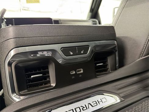 Certified 2024 Chevrolet Silverado 3500 High Country w/ High Country Premium Package image 17