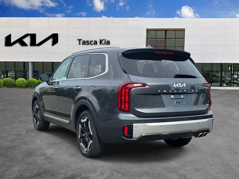 Used 2023 Kia Telluride S AWD/4WD image 6
