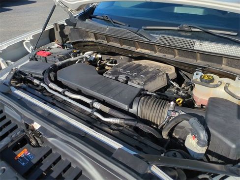 Used 2022 Chevrolet Silverado 1500 Custom image 23