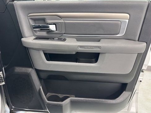 Used 2018 RAM 1500 Lone Star image 28